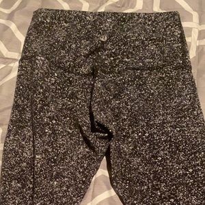 Lululemon leggings size 4 7/8 length